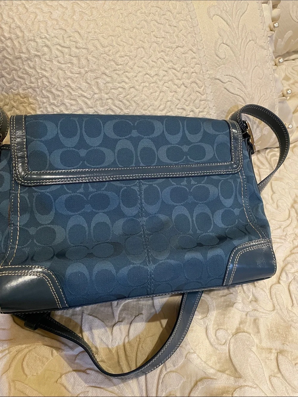 Coach Blue Signature Canvas Turnlock Shoulder Bag with Matching Wallet - Picture 6 of 11